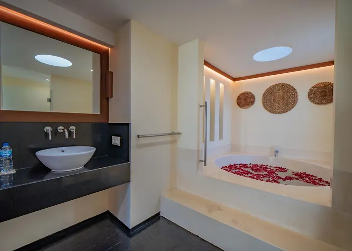 Villa Wibisana Beachside Luxury In