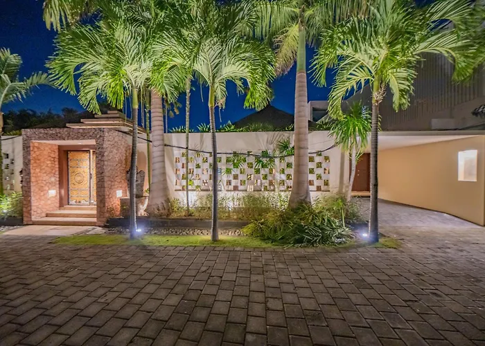 Wibisana Beachside Luxury In Villa Seminyak (Bali)